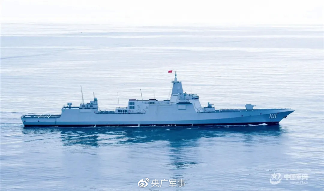 中国最新驱逐舰055，海洋守护者与日常故事