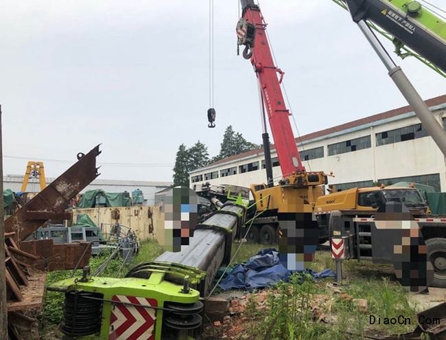 最新吊车事故引发关注，安全警钟长鸣